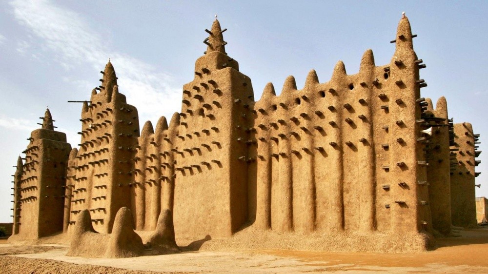 Great Mosque ở Djenné, Mali là một trong những  kiệt tác thế giới có thể bạn chưa biết. Nhà thờ Lớn (Great Mosque) ở Mali - công trình được UNESCO công nhận là Di sản Thế giới năm 1988.